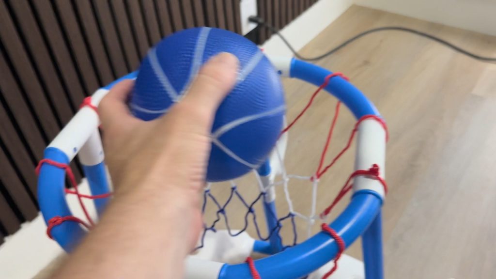 Amzula Floating Pool Basketball Hoop: Setup and First Look