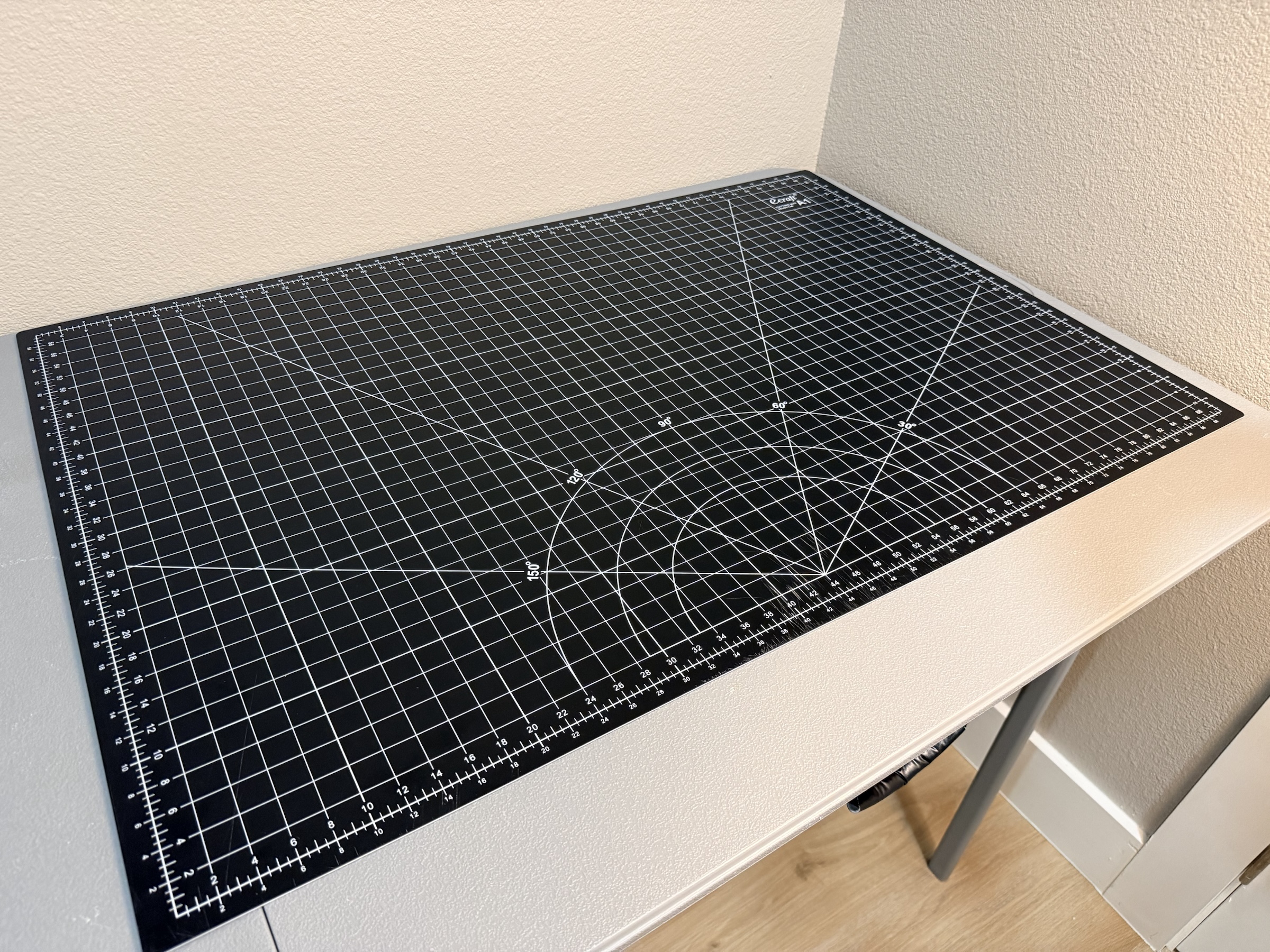 Ecraft 24 x 36 Self-Healing Cutting Mat: My Razor Test evidence photo