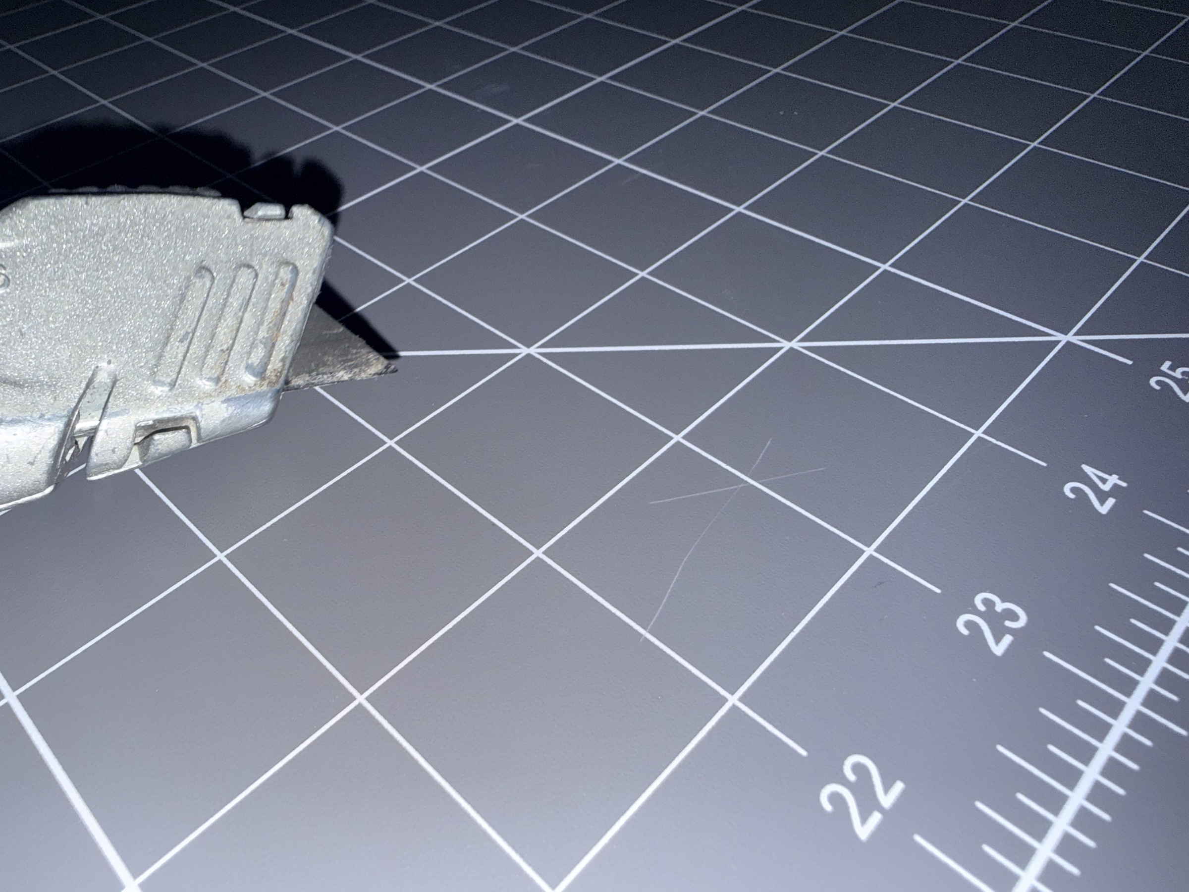 Ecraft 24 x 36 Self-Healing Cutting Mat: My Razor Test evidence photo