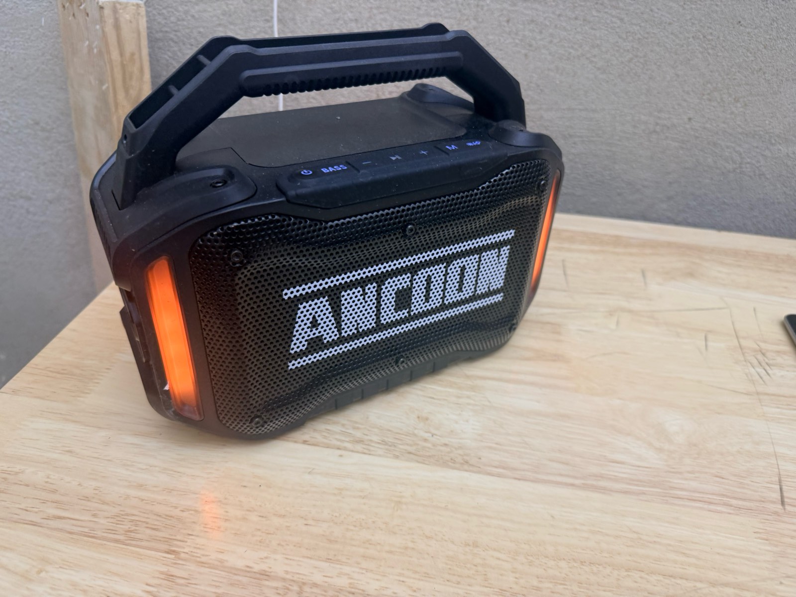 Ancoon Bluetooth portable speaker